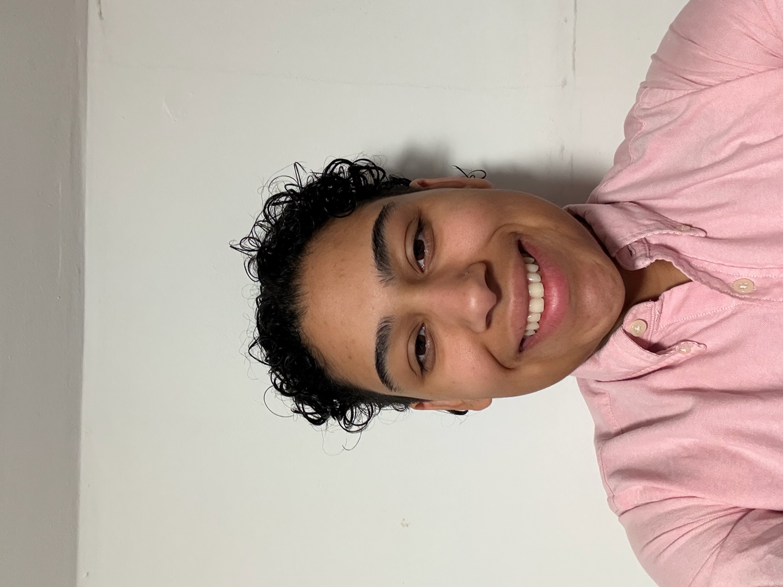 Thalia Alvarado, Founder of Wagging Walks & Whiskers